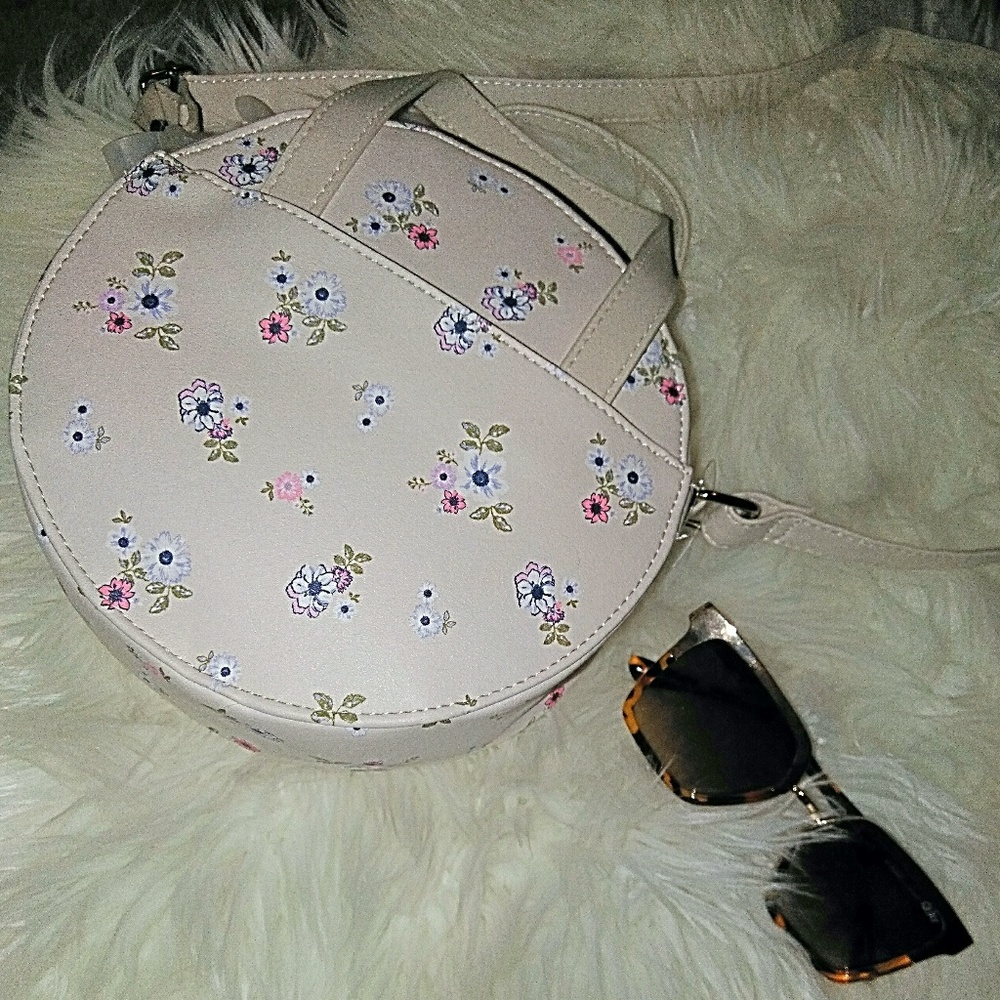 Satchel spring handbag NWT